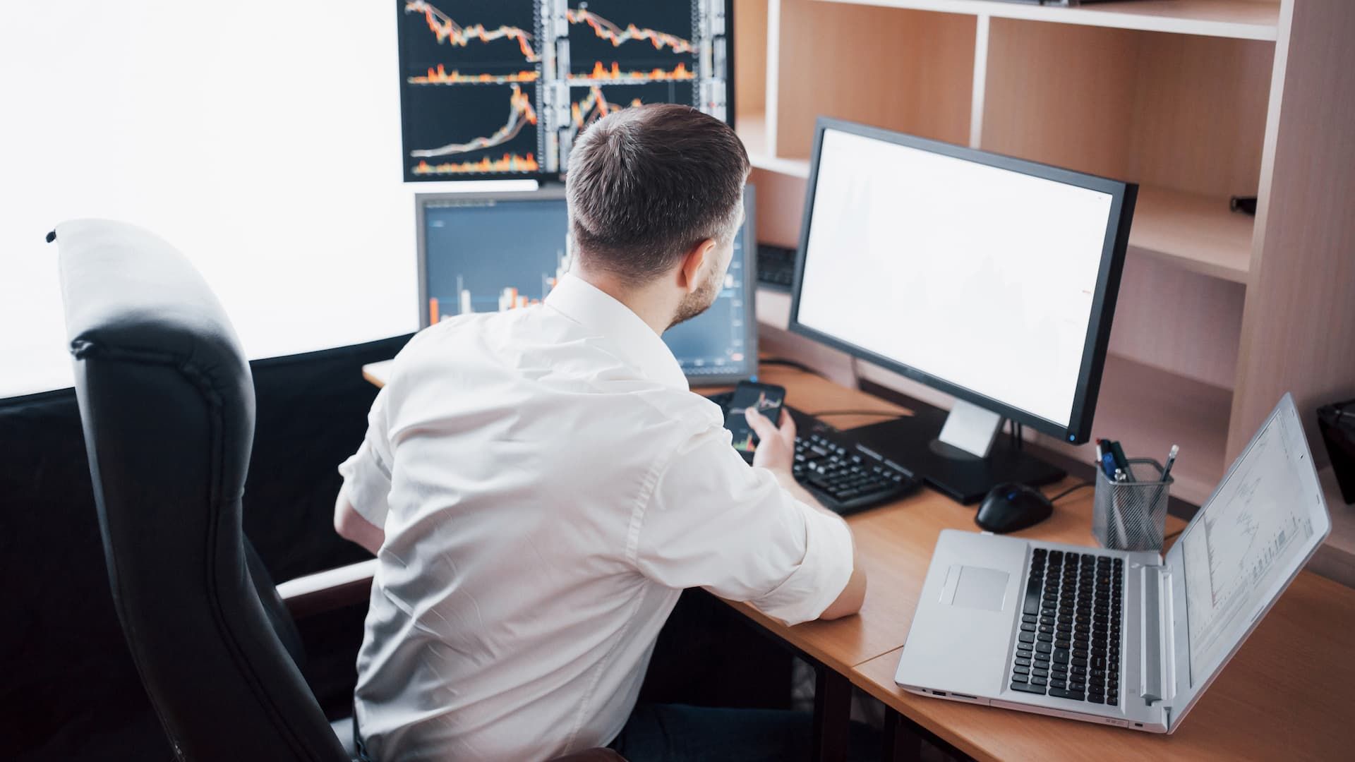 Hedging Basics for Intermediate Traders