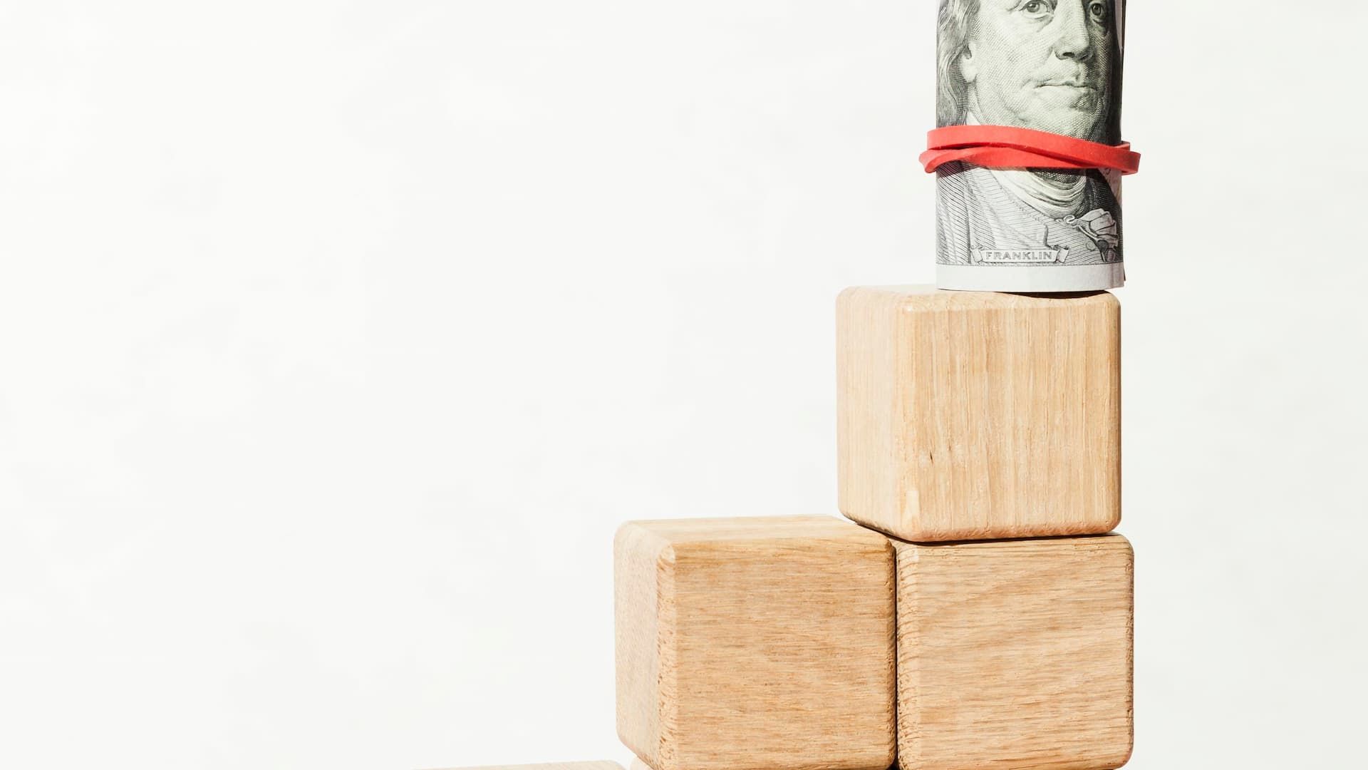 How to Invest in Index Funds Safely and Build Wealth Over Time